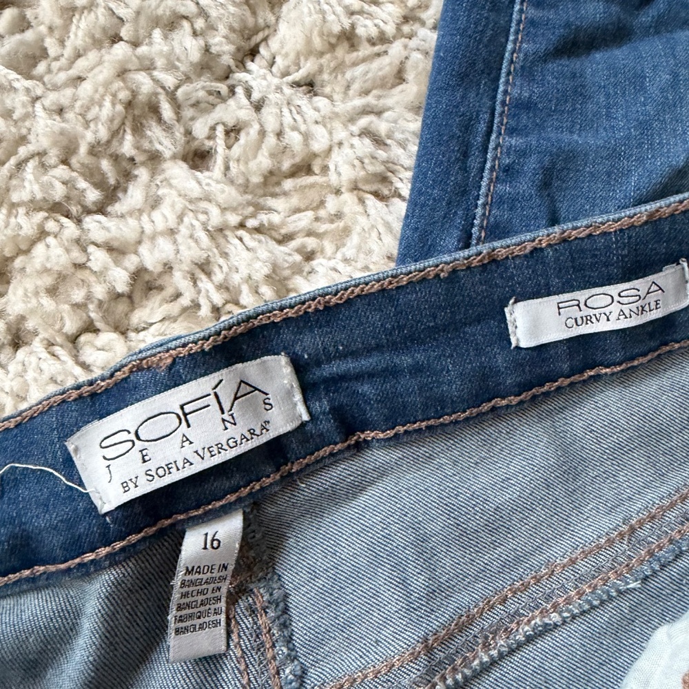 Trendy Sofia by Sofia Vergara Ripped Hem Blue plus size denim Jeans skinny jeans - Picture 6 of 7